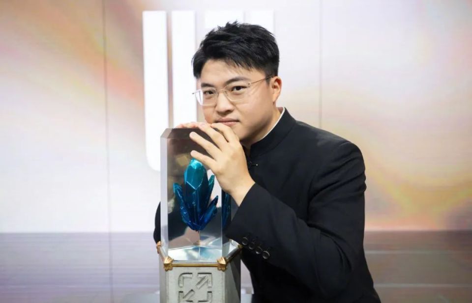 金年会体育官网 IG引发争议！，Uzi官方宣布败北新规再创辉煌时刻