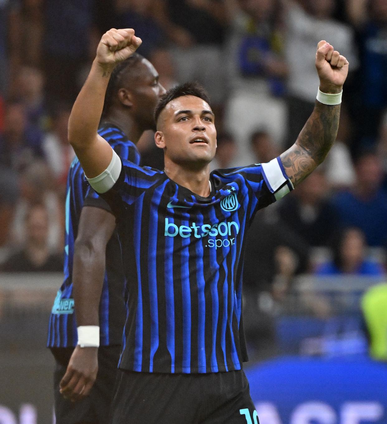 冲刺阶段体能课后；国际米兰再遭质疑备战荷甲；目标明确；赛季目标并未改变的简单介绍